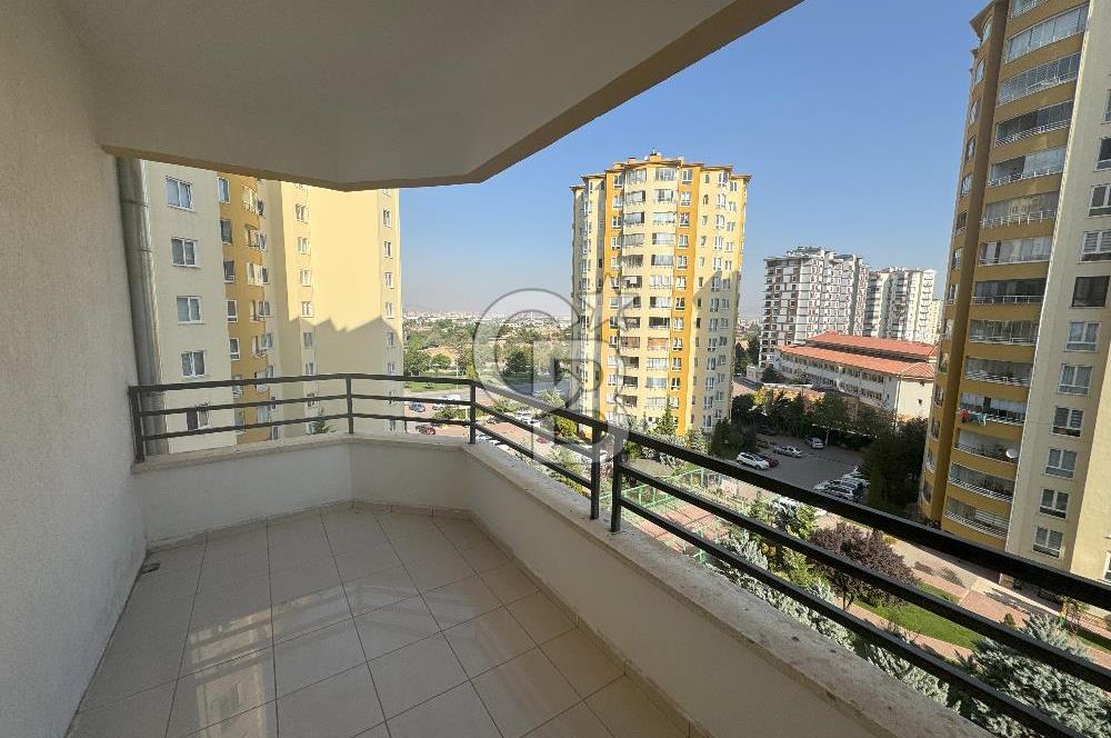TALAS BAHÇELİEVLER EFEKENT SİTESİNDE 4+1 DAİRE