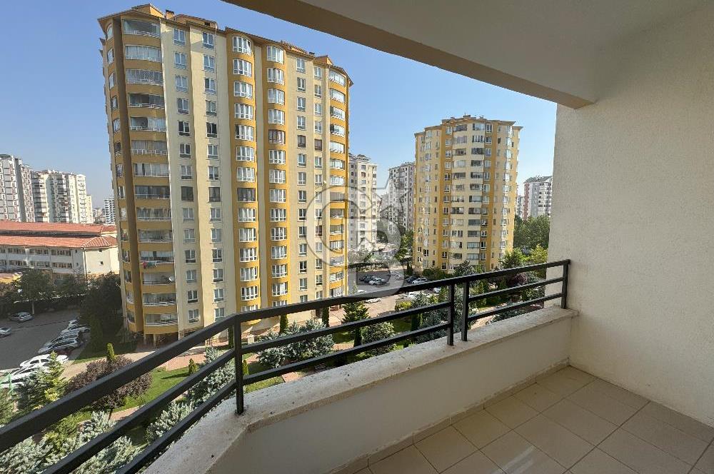 EFEKENT SİTESİNDE GENİŞ AİLELER İÇİN İDEAL 4+1 DAİRE