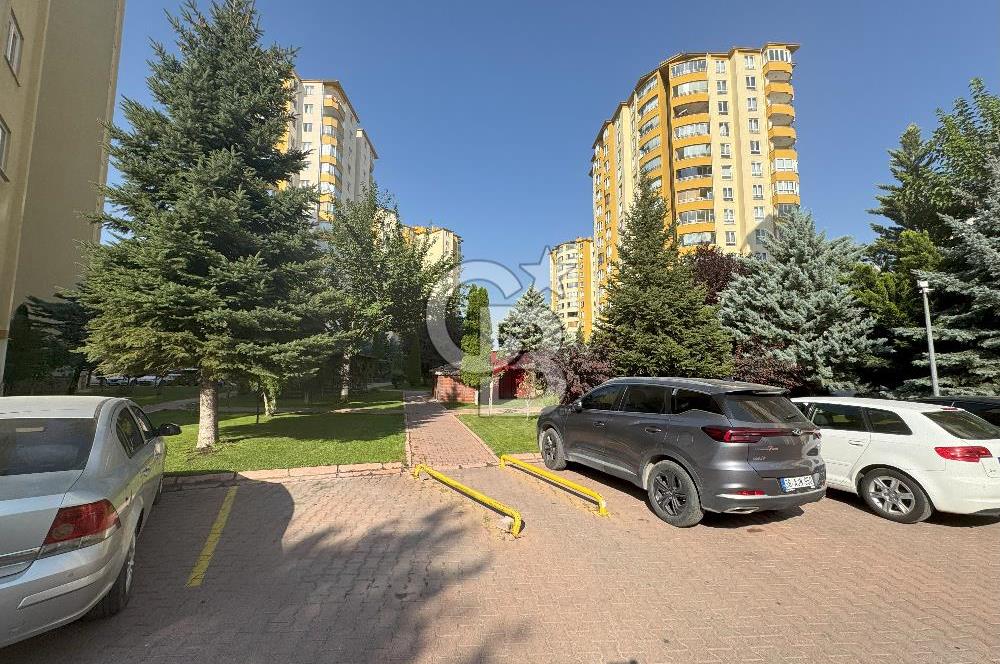 TALAS BAHÇELİEVLER EFEKENT SİTESİNDE 4+1 DAİRE