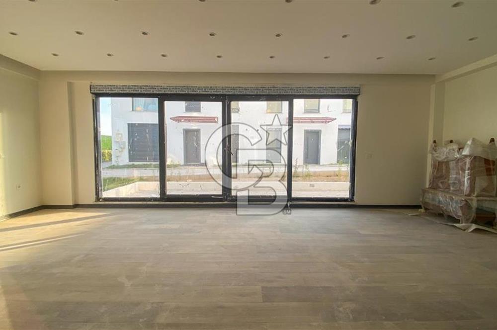 CB CITY' DEN YAŞAMKENTTE SATILIK 4+1 HAVUZLU VİLLA
