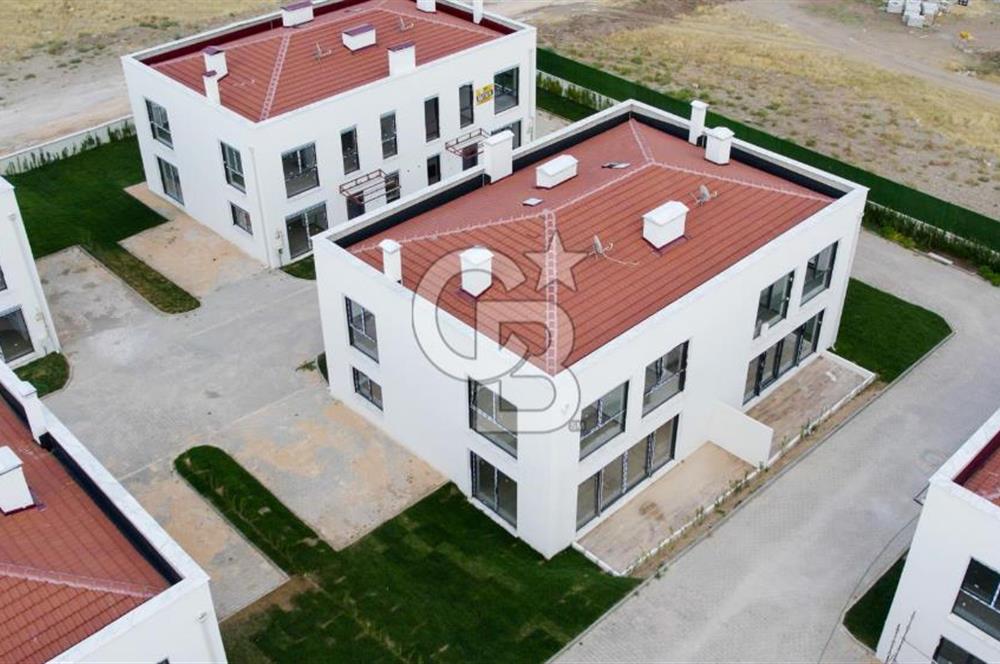 CB CITY' DEN YAŞAMKENTTE SATILIK 4+1 HAVUZLU VİLLA