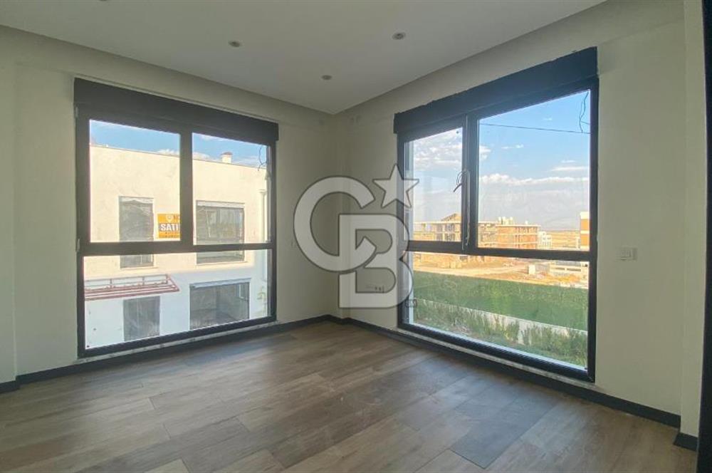 CB CITY' DEN YAŞAMKENTTE SATILIK 4+1 HAVUZLU VİLLA