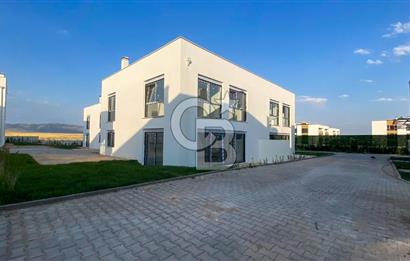 CB CITY' DEN YAŞAMKENTTE SATILIK 4+1 HAVUZLU VİLLA