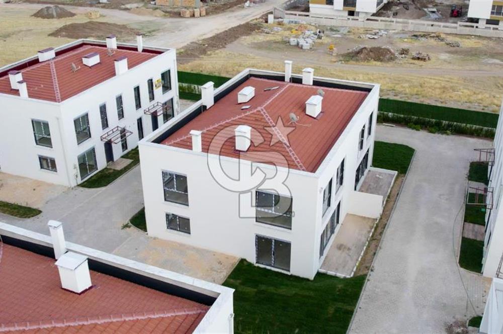 CB CITY' DEN YAŞAMKENTTE SATILIK 4+1 HAVUZLU VİLLA