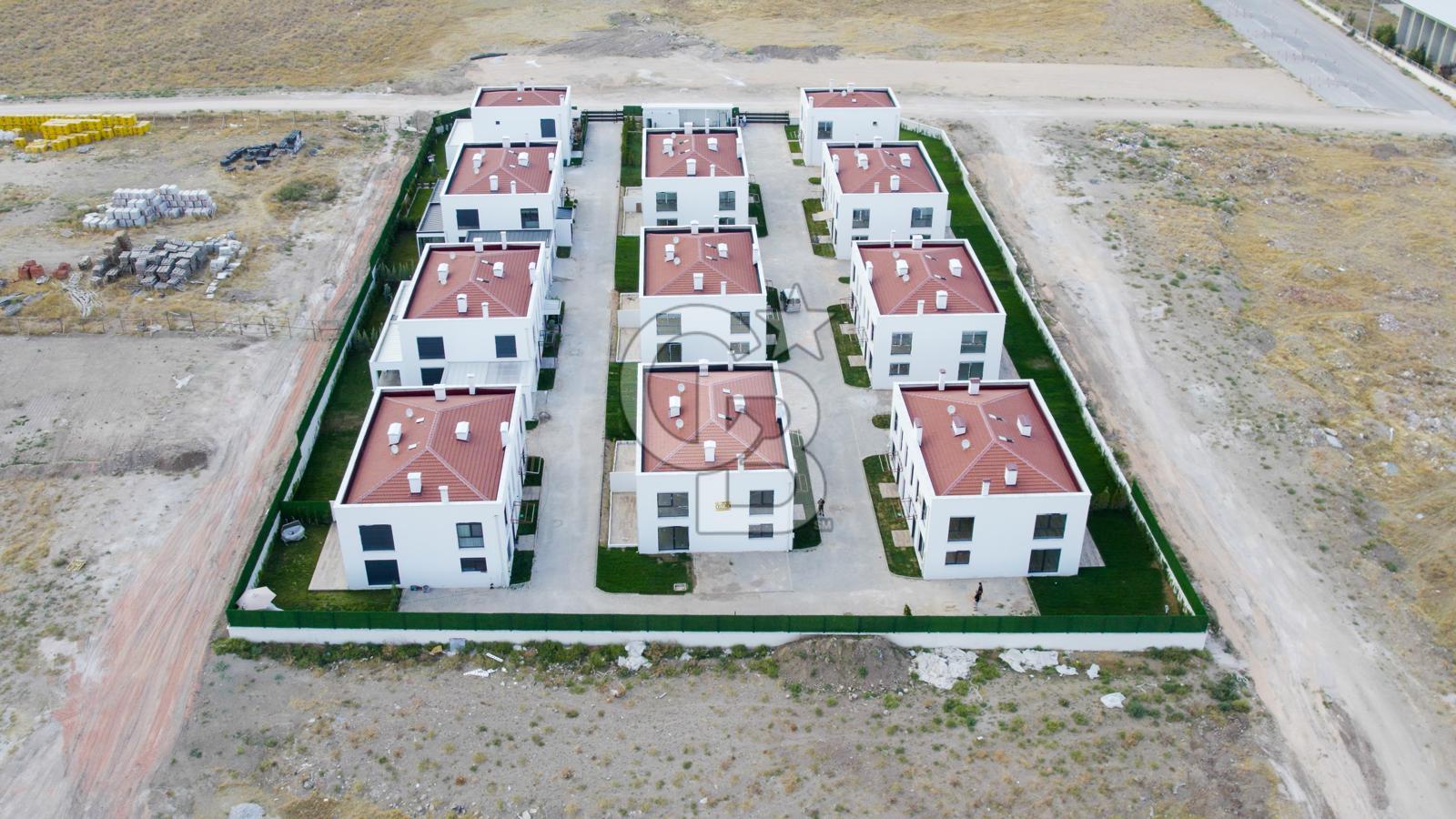CB CITY' DEN YAŞAMKENTTE SATILIK 4+1 HAVUZLU VİLLA
