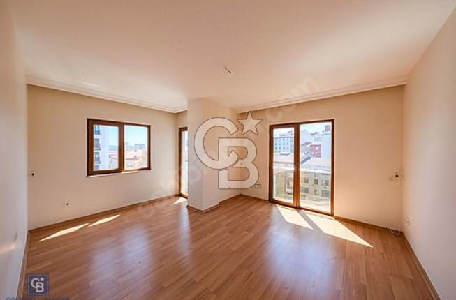 ALEMDAĞ CD METROYA 10 ADIM..MÜKEMMEL KONUMDA SİTE İÇİ OTOPARKLI.