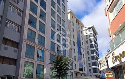 Mecidiyeköy'de prestijli plazada manzaralı ofis