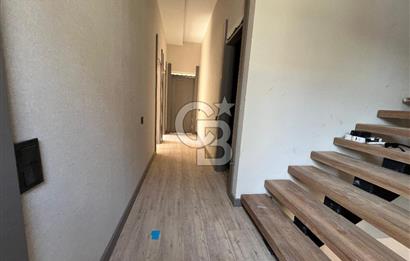 MERSİN ÇANKAYA KUYULUK’TA SATILIK 4+1 BAHÇELİ TRİPLEX VİLLA – GENİŞ TERASLI, OTOPARKLI, LÜKS SİTE İÇİNDE