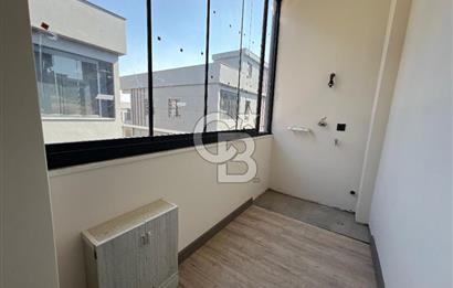 MERSİN ÇANKAYA KUYULUK’TA SATILIK 4+1 BAHÇELİ TRİPLEX VİLLA – GENİŞ TERASLI, OTOPARKLI, LÜKS SİTE İÇİNDE