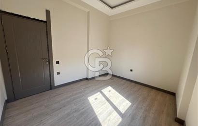 MERSİN ÇANKAYA KUYULUK’TA SATILIK 4+1 BAHÇELİ TRİPLEX VİLLA – GENİŞ TERASLI, OTOPARKLI, LÜKS SİTE İÇİNDE