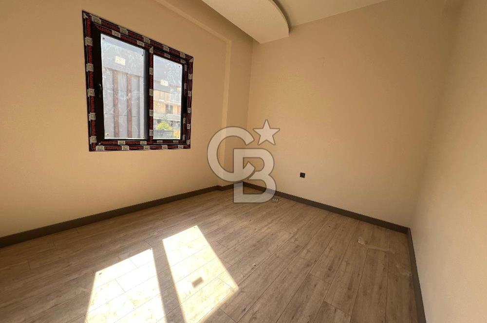 MERSİN ÇANKAYA KUYULUK’TA SATILIK 4+1 BAHÇELİ TRİPLEX VİLLA – GENİŞ TERASLI, OTOPARKLI, LÜKS SİTE İÇİNDE