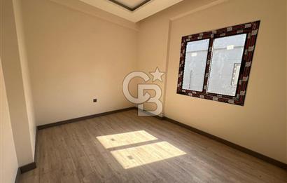MERSİN ÇANKAYA KUYULUK’TA SATILIK 4+1 BAHÇELİ TRİPLEX VİLLA – GENİŞ TERASLI, OTOPARKLI, LÜKS SİTE İÇİNDE