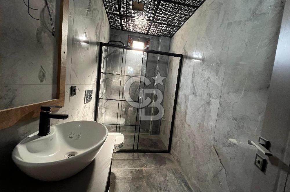 MERSİN ÇANKAYA KUYULUK’TA SATILIK 4+1 BAHÇELİ TRİPLEX VİLLA – GENİŞ TERASLI, OTOPARKLI, LÜKS SİTE İÇİNDE