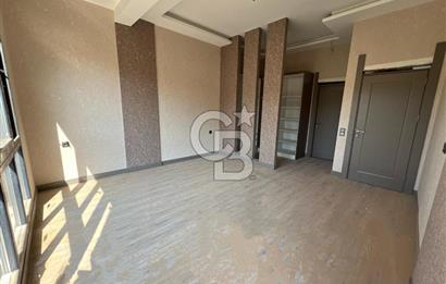 MERSİN ÇANKAYA KUYULUK’TA SATILIK 4+1 BAHÇELİ TRİPLEX VİLLA – GENİŞ TERASLI, OTOPARKLI, LÜKS SİTE İÇİNDE