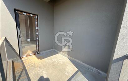 MERSİN ÇANKAYA KUYULUK’TA SATILIK 4+1 BAHÇELİ TRİPLEX VİLLA – GENİŞ TERASLI, OTOPARKLI, LÜKS SİTE İÇİNDE