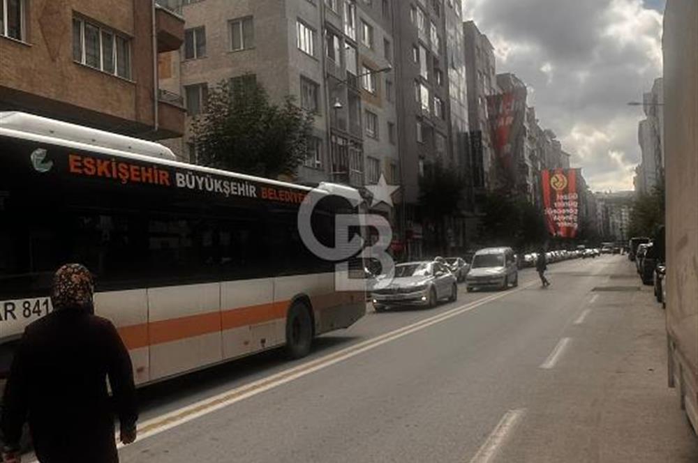 CB CITY'DEN YUNUSEMRE CADDESİNDE KİRALIK 3+1 DAİRE