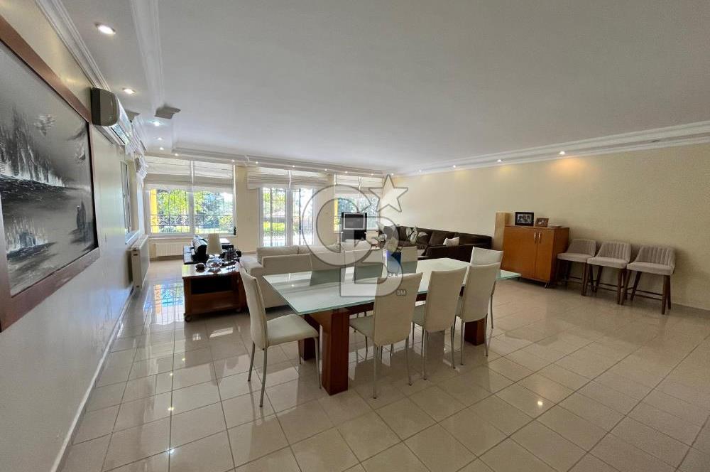 BÜYÜKÇEKMECE KUMBURGAZ'DA 2.784 M² ARSA İÇİNDE MÜSTAKİL VİLLA