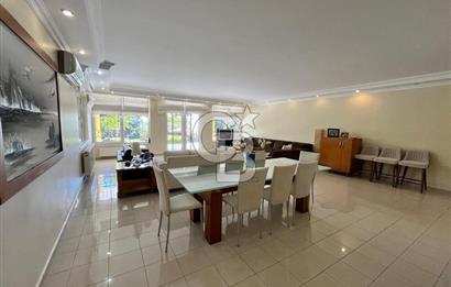 BÜYÜKÇEKMECE KUMBURGAZ'DA 2.784 M² ARSA İÇİNDE MÜSTAKİL VİLLA