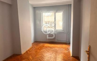 CB CITY'DEN YUNUSEMRE CADDESİNDE KİRALIK 3+1 DAİRE