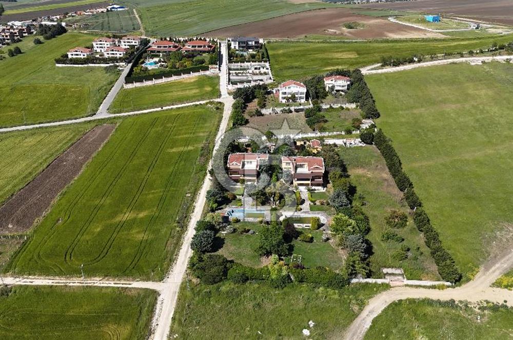 BÜYÜKÇEKMECE KUMBURGAZ'DA 2.784 M² ARSA İÇİNDE MÜSTAKİL VİLLA
