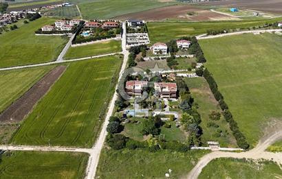 BÜYÜKÇEKMECE KUMBURGAZ'DA 2.784 M² ARSA İÇİNDE MÜSTAKİL VİLLA