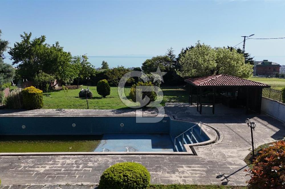BÜYÜKÇEKMECE KUMBURGAZ'DA 2.784 M² ARSA İÇİNDE MÜSTAKİL VİLLA