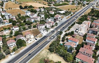 BÜYÜKÇEKMECE KUMBURGAZ E5 CEPHE 555 M² ARSA 
