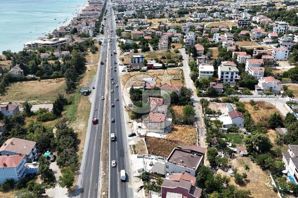 BÜYÜKÇEKMECE KUMBURGAZ E5 CEPHE 555 M² ARSA 
