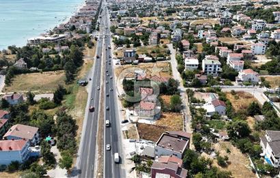 BÜYÜKÇEKMECE KUMBURGAZ E5 CEPHE 555 M² ARSA 