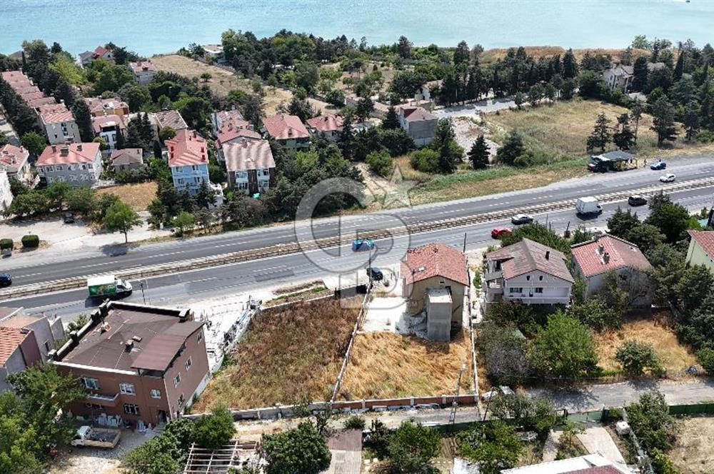 BÜYÜKÇEKMECE KUMBURGAZ E5 CEPHE 555 M² ARSA 