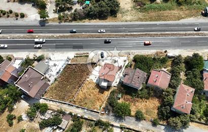 BÜYÜKÇEKMECE KUMBURGAZ E5 CEPHE 555 M² ARSA 