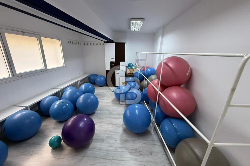 HATAY PAZARYERİ KARŞISI SATILIK TİCARİ DÜKKAN 500 m2