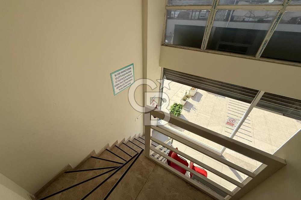 HATAY PAZARYERİ KARŞISI SATILIK TİCARİ DÜKKAN 500 m2