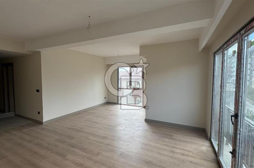 ÇENGELKÖY'DE CADDE ÜZERİ LÜX 3+1 100 M2 SATILIK DAİRE