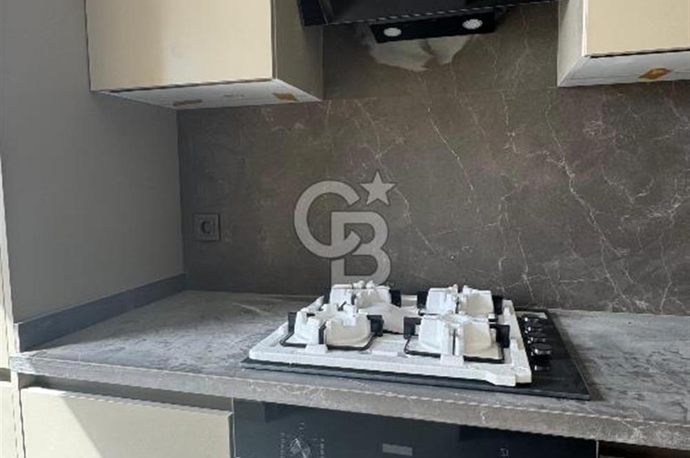 ÇENGELKÖY'DE CADDE ÜZERİ LÜX 3+1 100 M2 SATILIK DAİRE