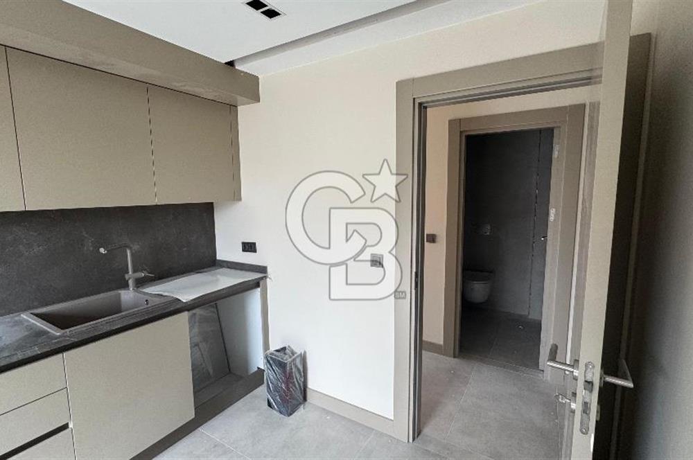 ÇENGELKÖY'DE CADDE ÜZERİ LÜX 3+1 100 M2 SATILIK DAİRE
