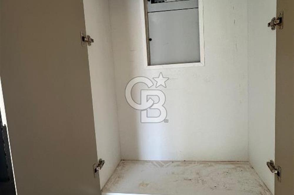 ÇENGELKÖY'DE CADDE ÜZERİ LÜX 3+1 100 M2 SATILIK DAİRE