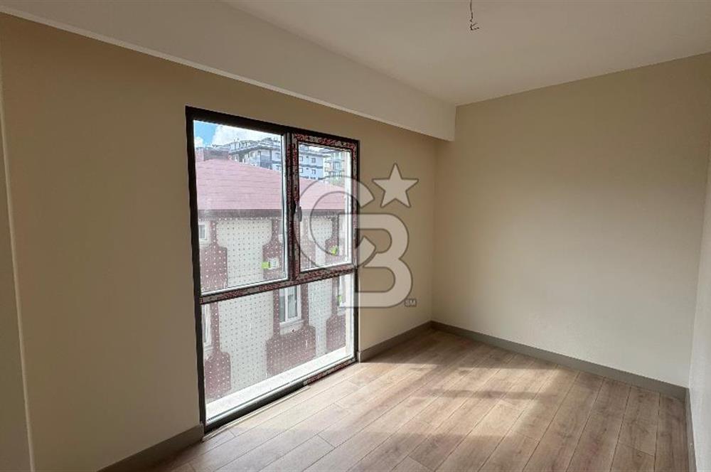 ÇENGELKÖY'DE CADDE ÜZERİ LÜX 3+1 100 M2 SATILIK DAİRE