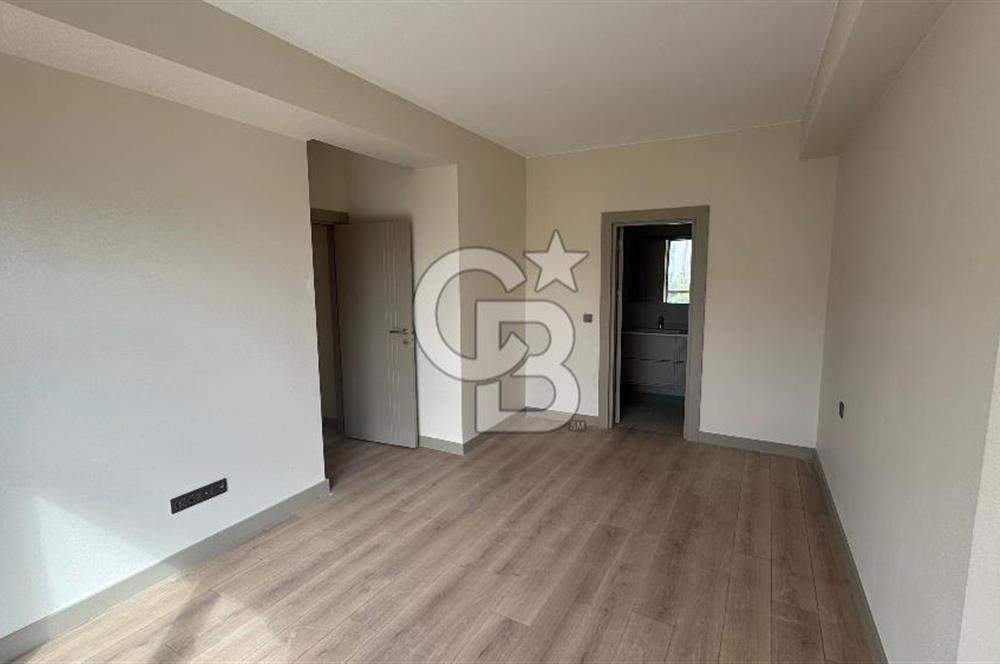 ÇENGELKÖY'DE CADDE ÜZERİ LÜX 3+1 100 M2 SATILIK DAİRE
