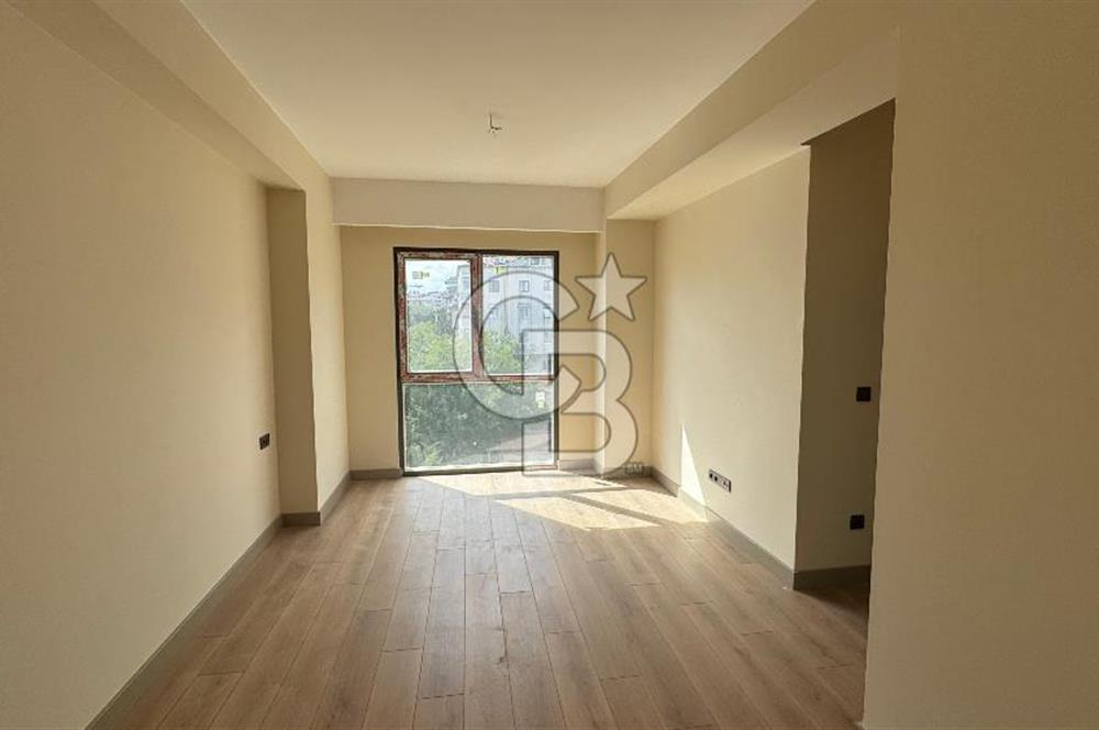 ÇENGELKÖY'DE CADDE ÜZERİ LÜX 3+1 100 M2 SATILIK DAİRE
