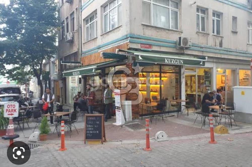 KADIKÖY RASİMPAŞADA ÇİFT CEPHE SATILIK DÜKKAN