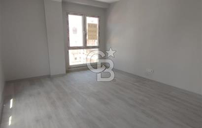 ÜMRANİYE METRONOM SİTESİNDE SATILIK 2+1 DAİRE