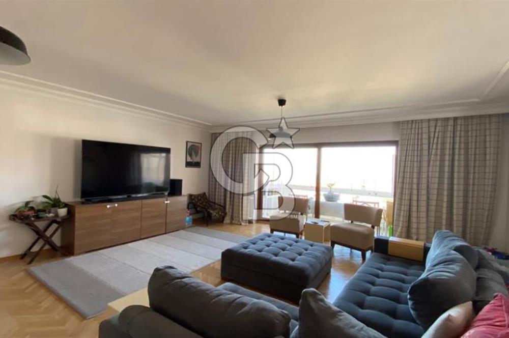 Sarıyer Acarlar da Yapılı Deniz ve Orman Manzaralı 4+1 Daire