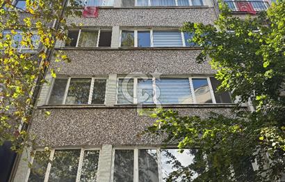 BEŞİKTAŞ TÜRKALİDE ÇARŞININ TAM ORTASINDA KOMPLE BİNA