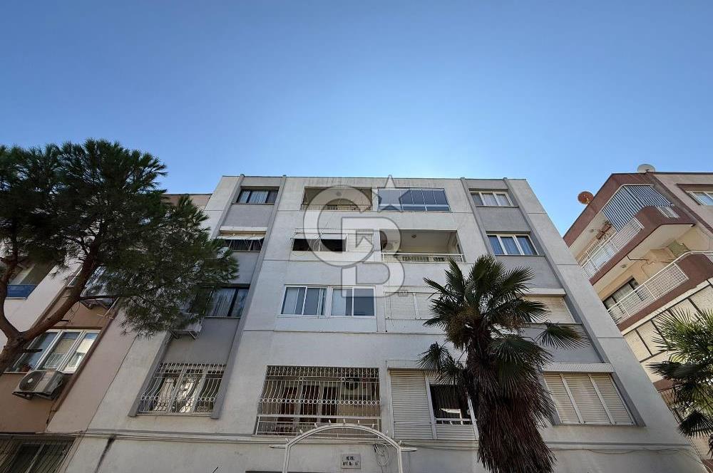 İzmir Karabağlar Reis Mahallesinde Satılık Bahçeli Daire