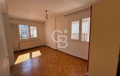 İzmir Karabağlar Reis Mahallesinde Satılık Bahçeli Daire