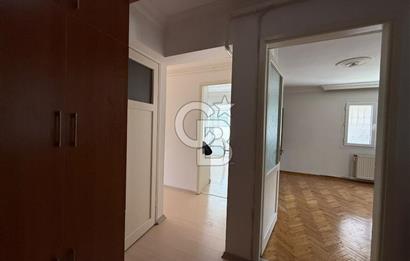 İzmir Karabağlar Reis Mahallesinde Satılık Bahçeli Daire