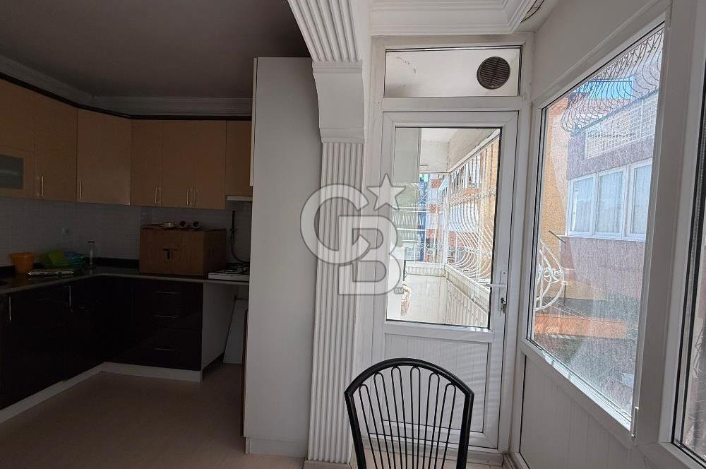 İzmir Karabağlar Reis Mahallesinde Satılık Bahçeli Daire