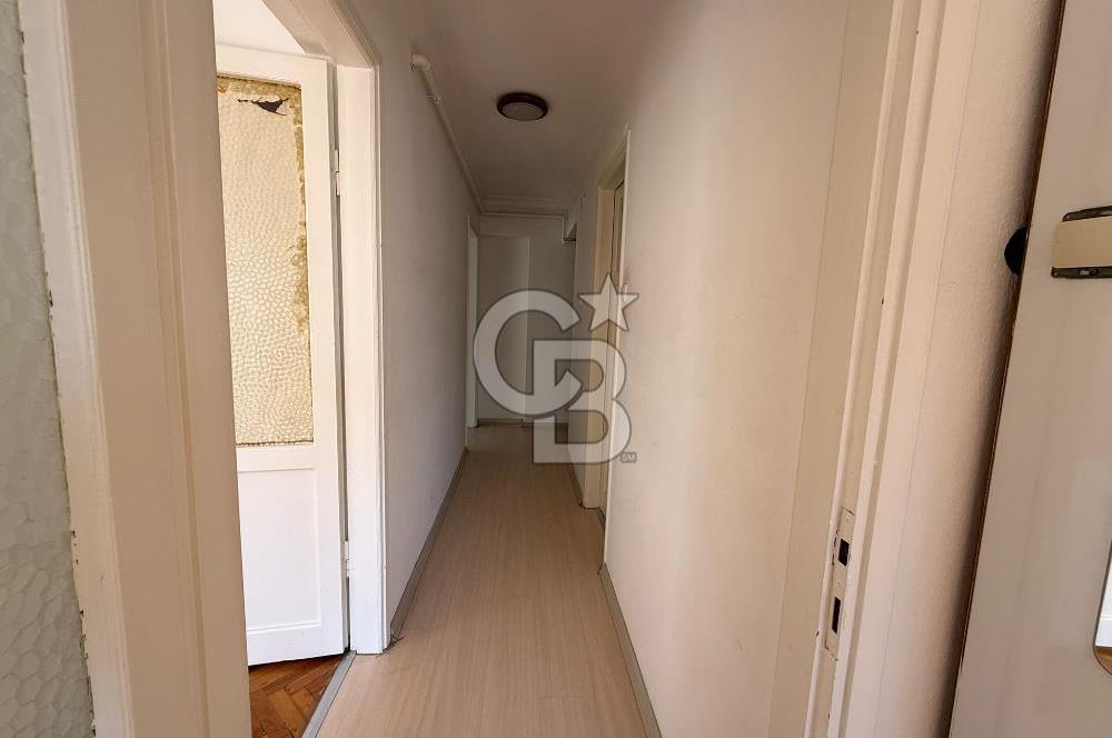 İzmir Karabağlar Reis Mahallesinde Satılık Bahçeli Daire