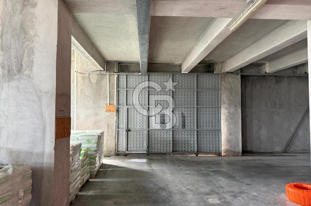 CB/PARK RUŞEN OKUL'DAN (6300 m2) KİRALIK PLAZA&SHOWROOM ve DEPO